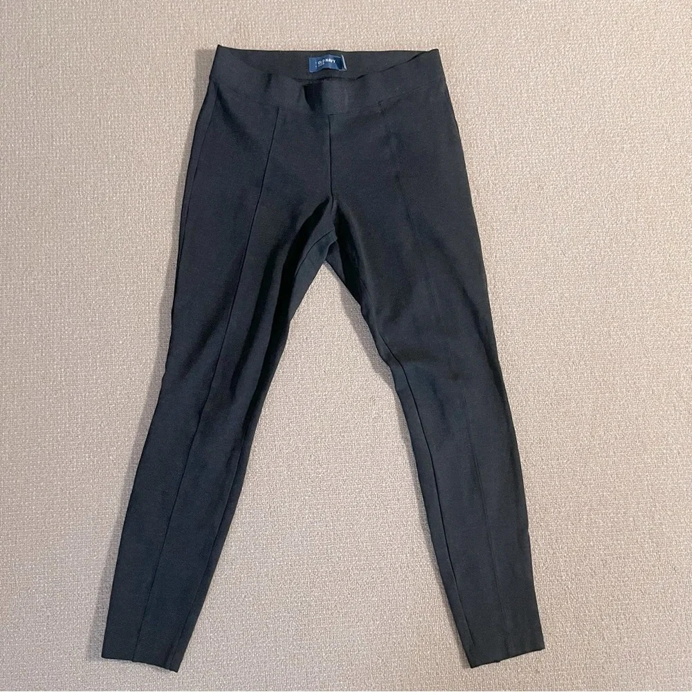 Old Navy Stevie Women’s Size Medium Built In Sculpt Gray Ponte Knit Pants.